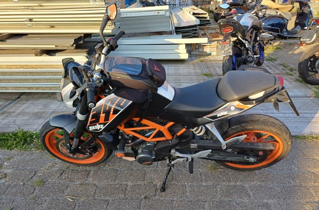 KTM	Duke 390