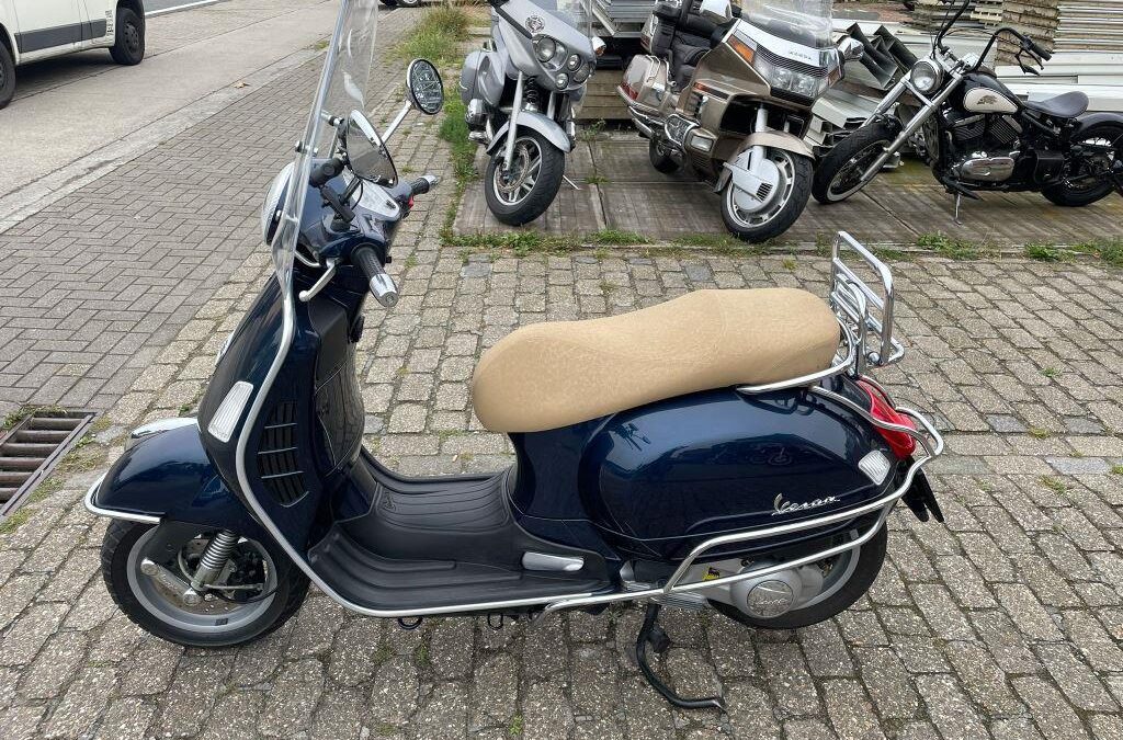 Vespa	LX125