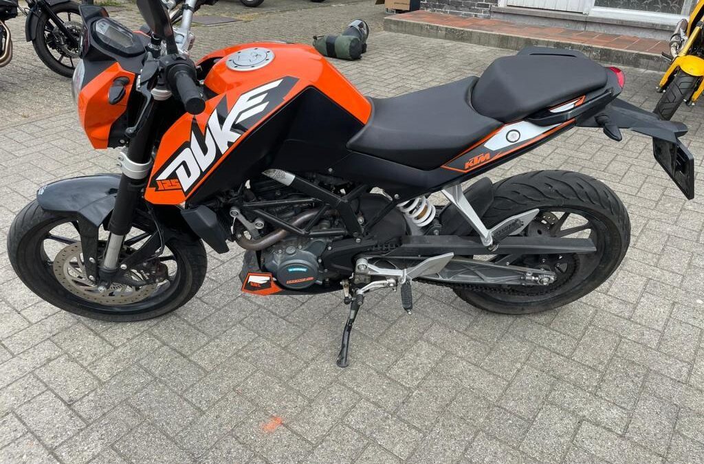 KTM	Duke 125