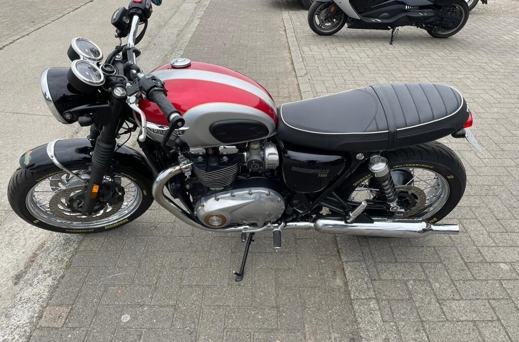 Triumph	Bonneville T120