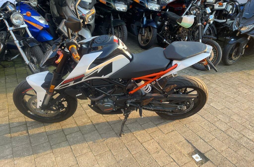 KTM	Duke 125