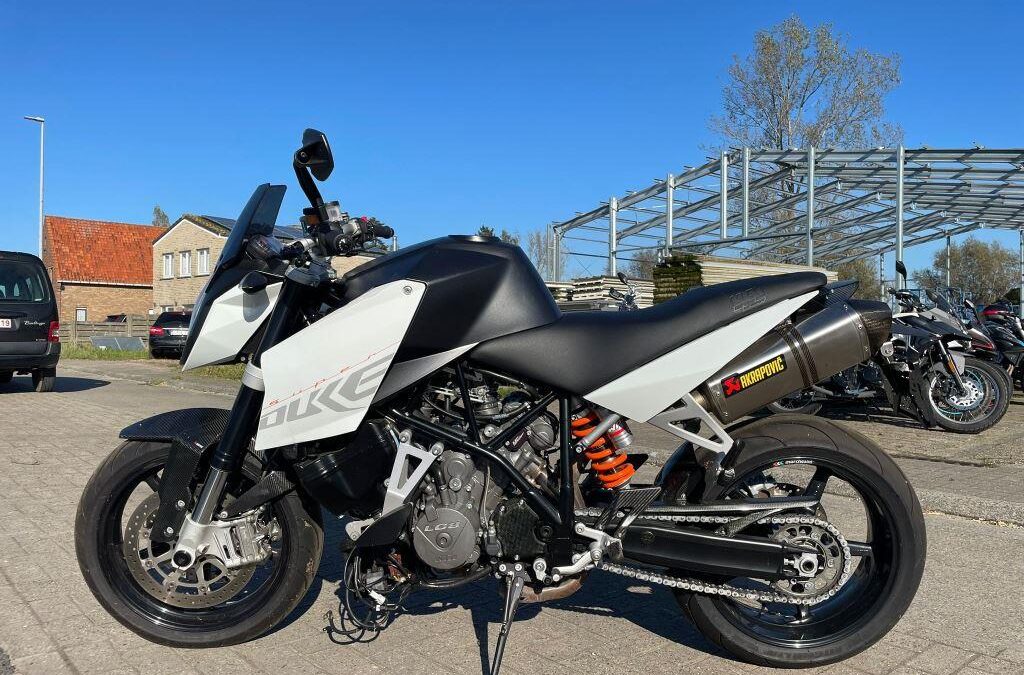 KTM	Duke 990